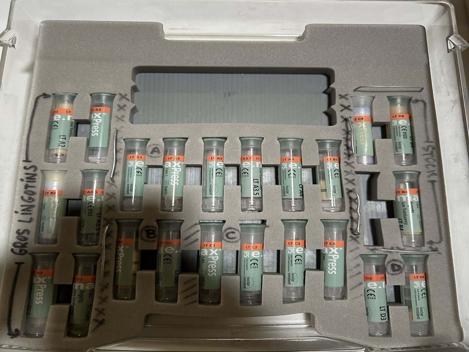 Gros lot céramique dentaire CERAMCO III + IPS e.max Ceram / Press – prothésiste