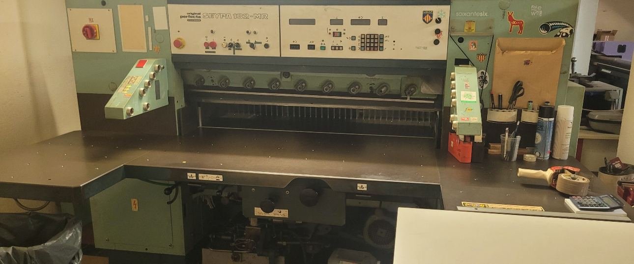 MASSICOT INDUSTRIEL SEYPA 132-MR – PRIX SACRIFIÉ – À ENLEVER RAPIDEMENT
