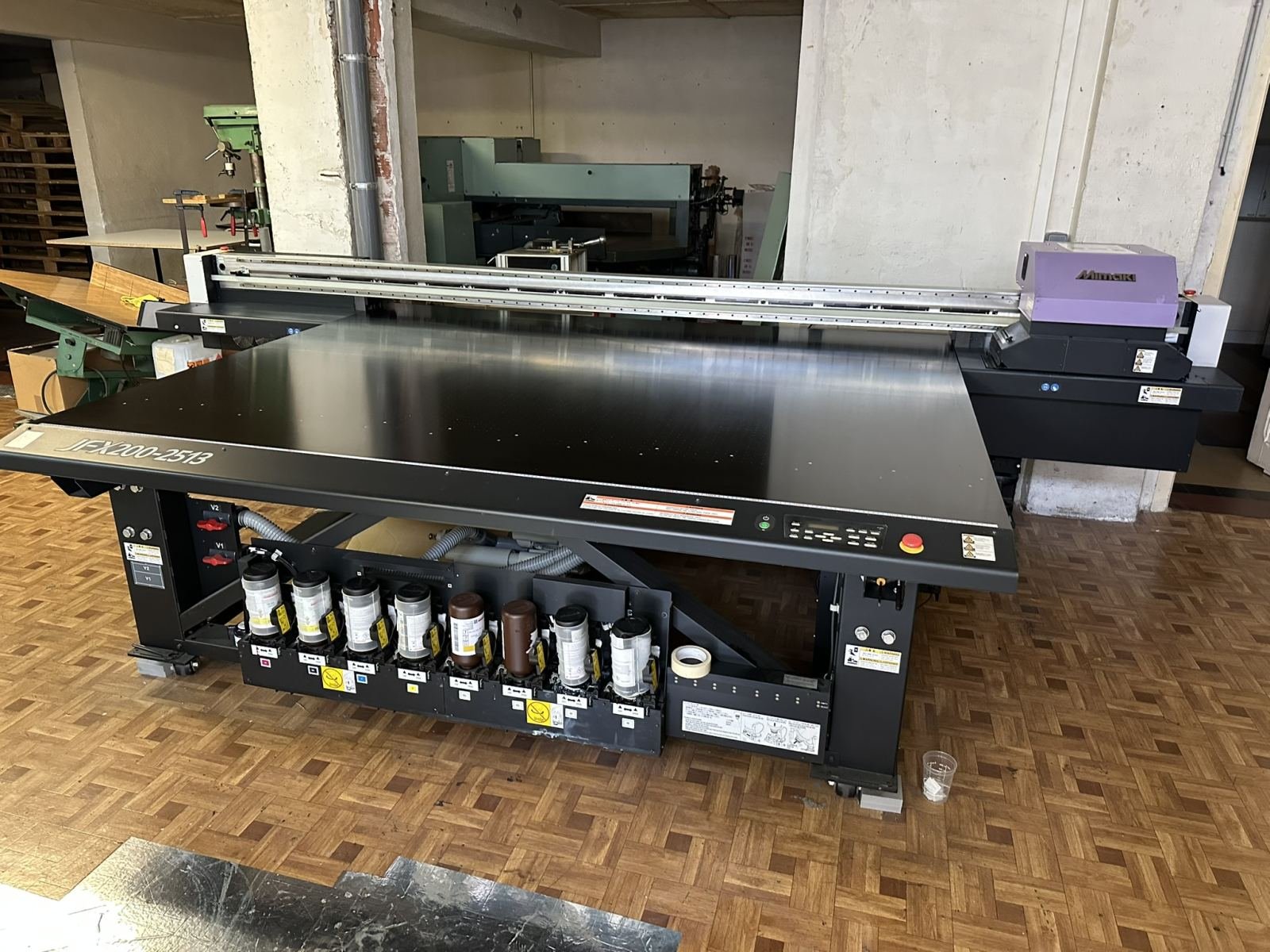 🚨 À VENDRE – IMPRIMANTE UV GRAND FORMAT MIMAKI JFX200-2513 – ANNÉE 2015 🚨