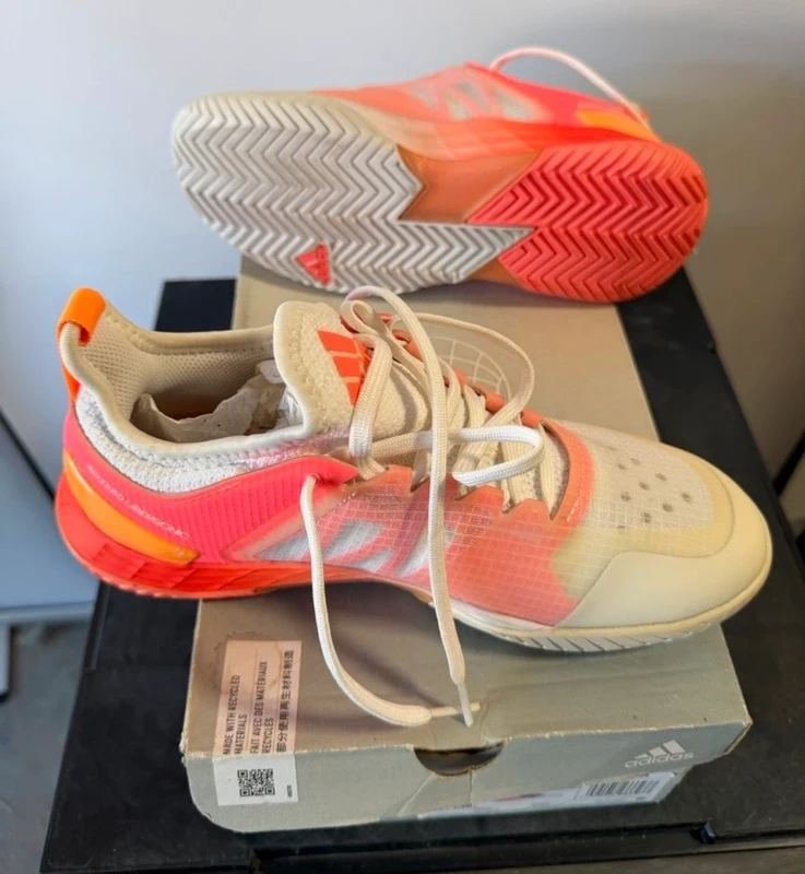 Paire de chaussure Adidas neuve taille 37 1/3 adizero ubersonic